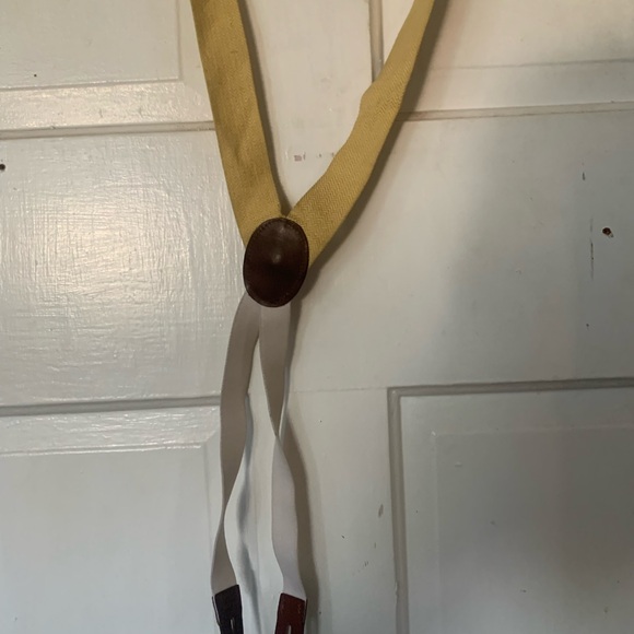Yellow and white suspenders with leather straps - Picture 2 of 3